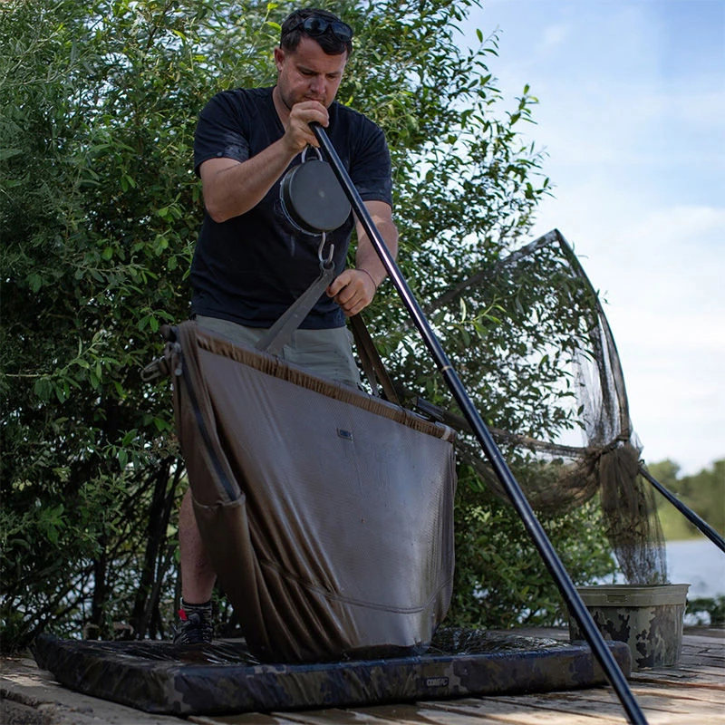 Korda Compac Dark Kamo Flat Mat
